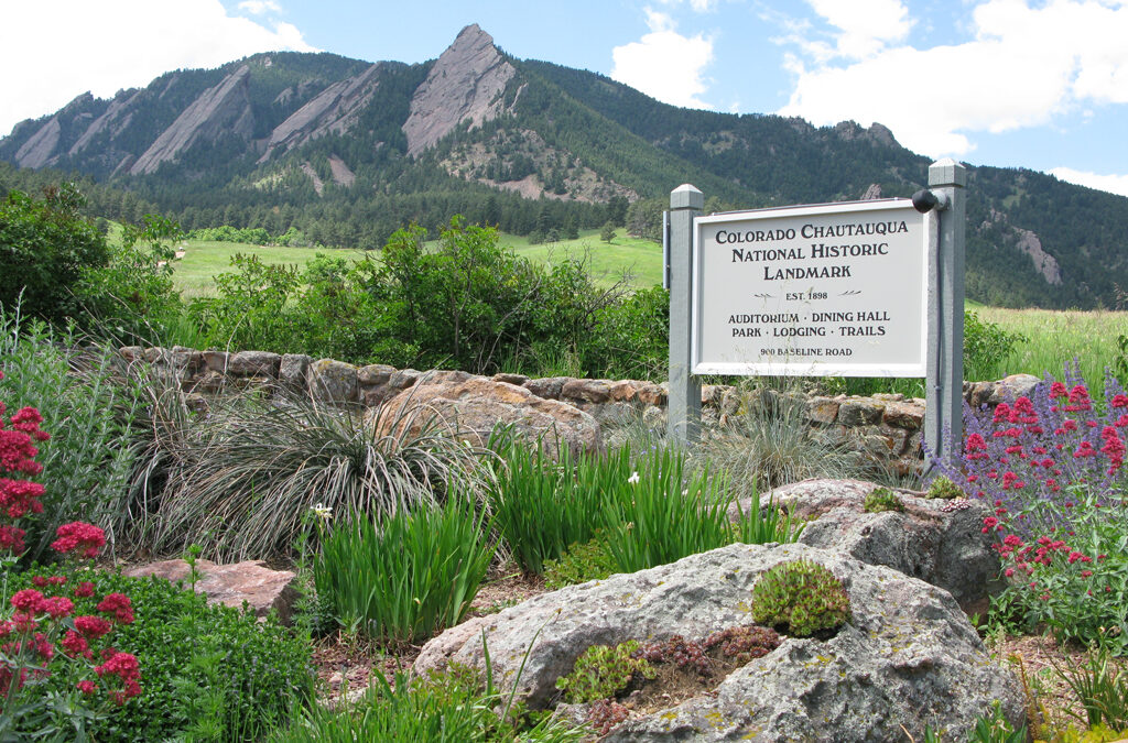 The Best Neighborhoods Near Chautauqua Park for Homebuyers in 2026